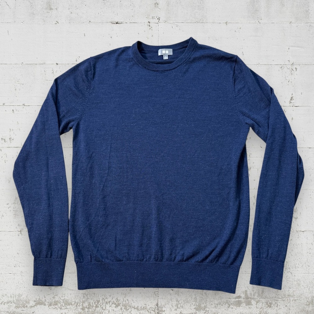 Uniqlo Sweater Mens Small Blue 100% Wool Crewneck Pullover Lightweight Knit
